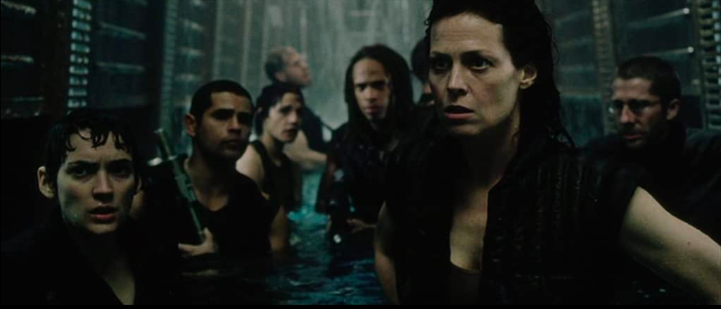 Ellen Ripley et ses pirates de l'espace bien mal en point, dans Alien Resurrection