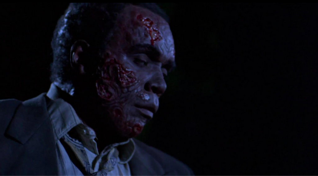 Tom Wright en zombie dans Tales From the Hood