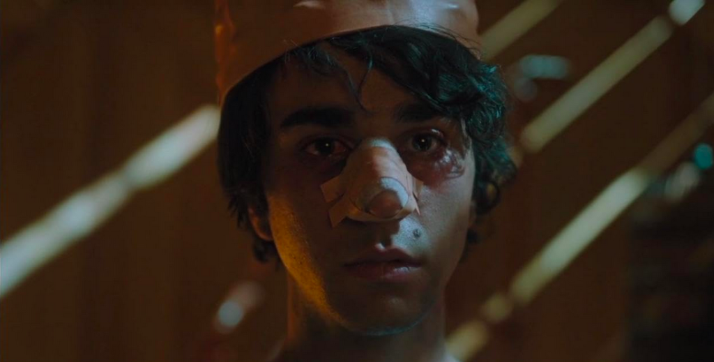 Alex Wolff dans Hereditary