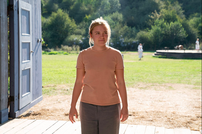 Florence Pugh dans Midsommar