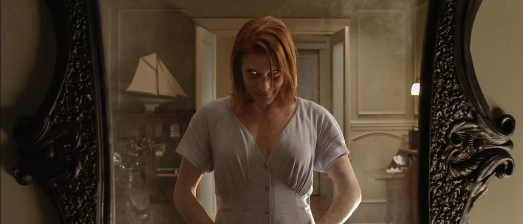 Katee Sackhoff dans Oculus