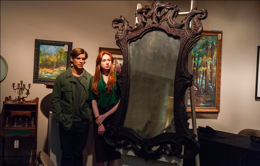 Karen Gillan et Brenton Thwaites dans Oculus