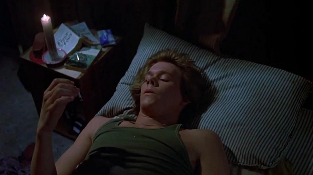 Un jeune Kevin Bacon dans Friday the 13th