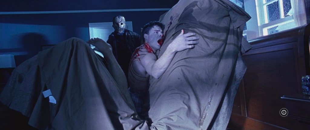 Jason fait une victime dans Freddy Vs. Jason